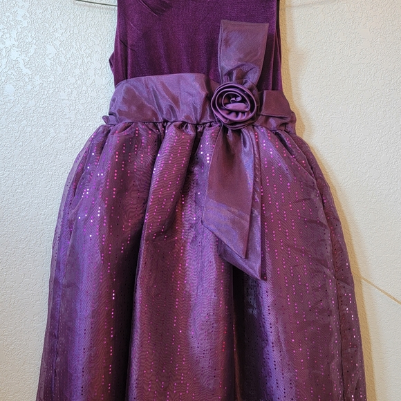 Girls dress, size 8, maybe worn one? / maybe not at all?  Excellent condition!!! - Picture 1 of 4